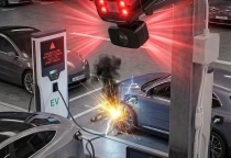 SẠC XE ĐIỆN: TIỆN LỢI NHƯNG ĐỪNG ĐỂ “HỒNG TÂM” TRỞ THÀNH “HỎA DIỆM SƠN”